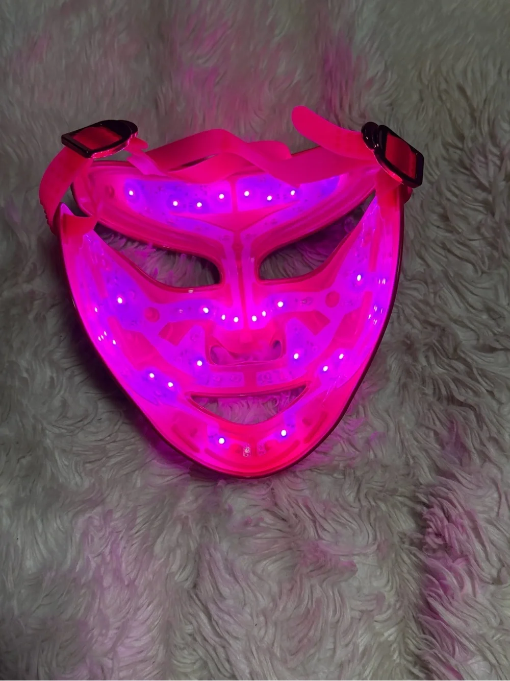 Dr. Dennis Gross DRx SpectraLite FaceWare Pro LED Light Therapy Mask - Picture 6 of 8